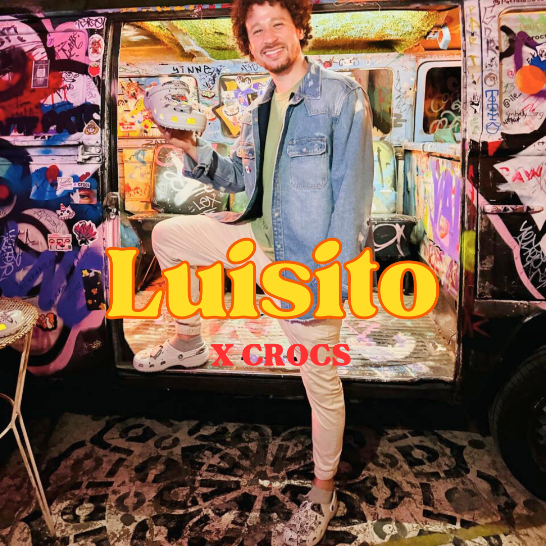 Luisito Comunica lanza sus propios Crocs