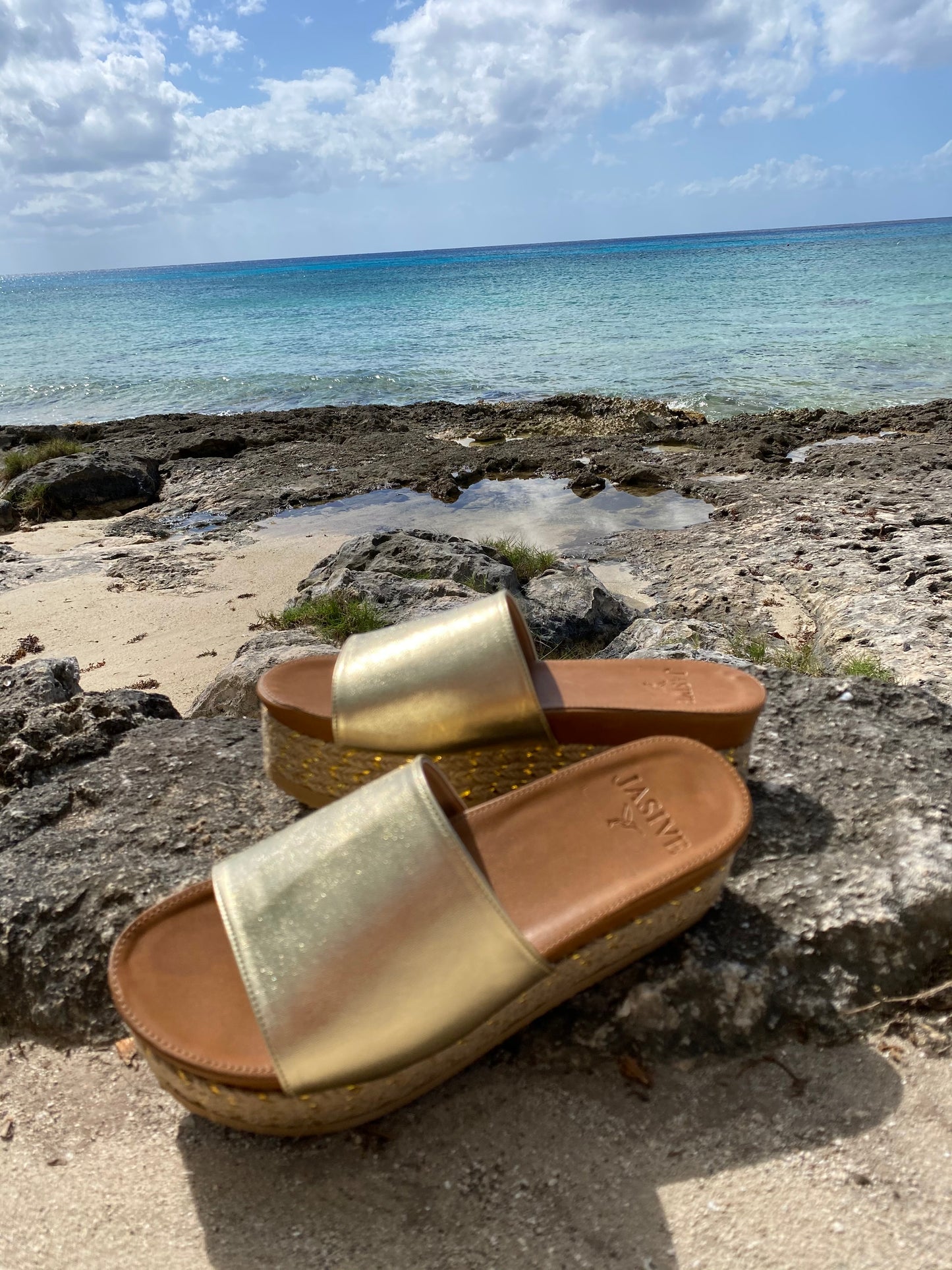 SANDALIAS LIRIO ORO